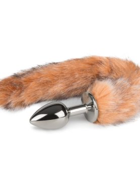 Kleine zilverkleurige buttplug met lichtbruine vossenstaart